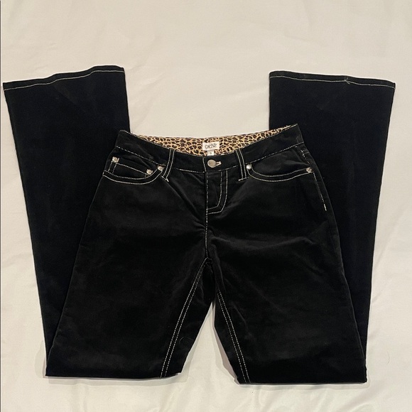 Cache Jeans - Picture 1 of 6
